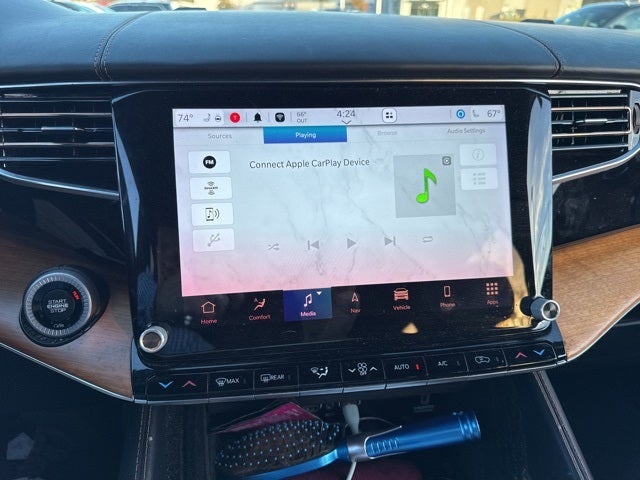 2022 Jeep Grand Wagoneer Series III