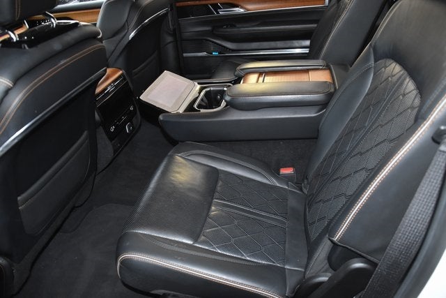 2022 Jeep Grand Wagoneer Series III