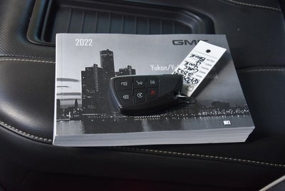 2022 GMC Yukon SLT