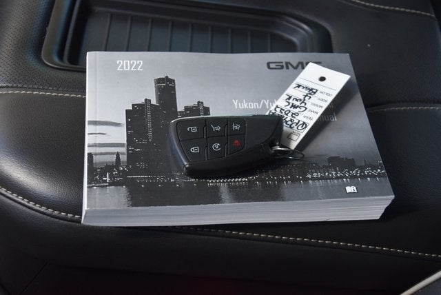 2022 GMC Yukon SLT