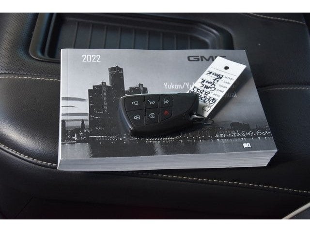 2022 GMC Yukon SLT