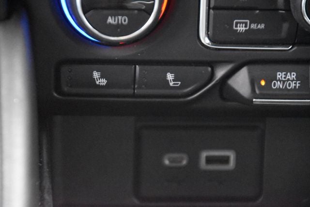 2022 Chevrolet Suburban RST