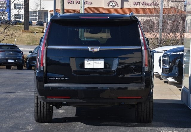 2017 Cadillac Escalade Platinum Edition