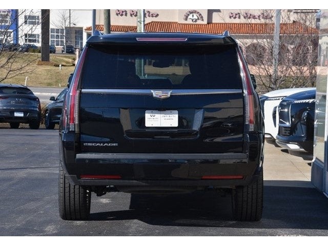 2017 Cadillac Escalade Platinum Edition