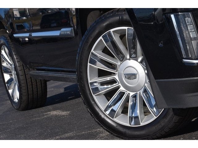 2017 Cadillac Escalade Platinum Edition