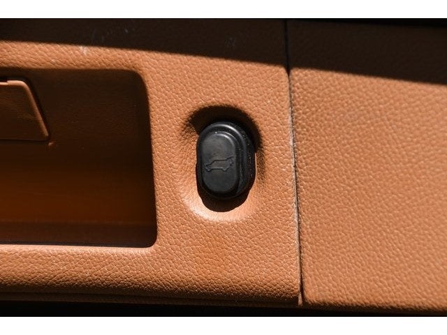 2017 Cadillac Escalade Platinum Edition