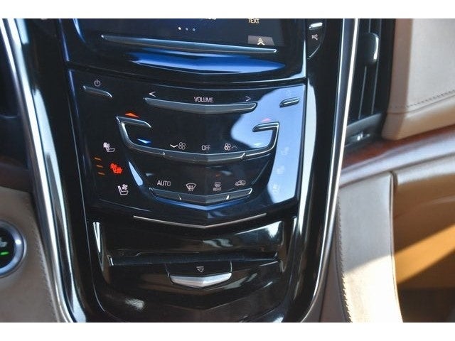 2017 Cadillac Escalade Platinum Edition