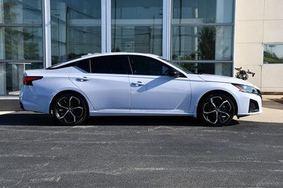 2025 Nissan Altima 2.5 SR