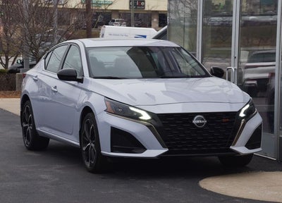 2025 Nissan Altima 2.5 SR