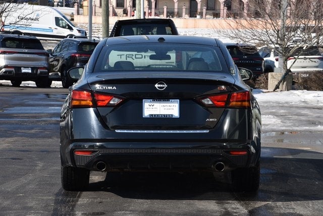 2023 Nissan Altima 2.5 SR