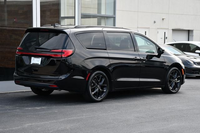 2025 Chrysler Pacifica Limited