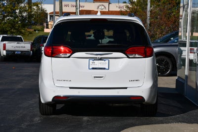 2018 Chrysler Pacifica Limited