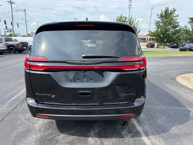 2026 Chrysler Pacifica Limited