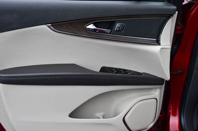 2019 Lincoln Nautilus Select