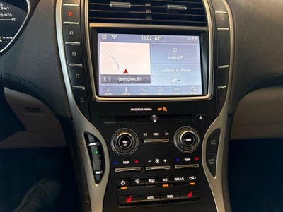 2019 Lincoln Nautilus Select