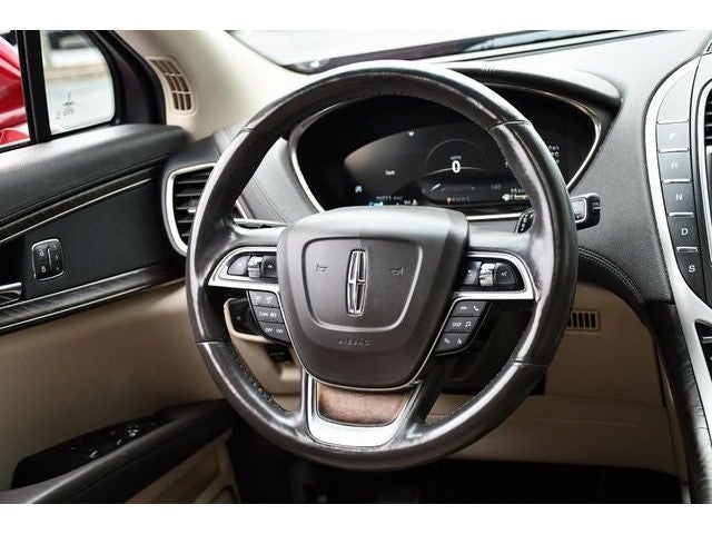2019 Lincoln Nautilus Select