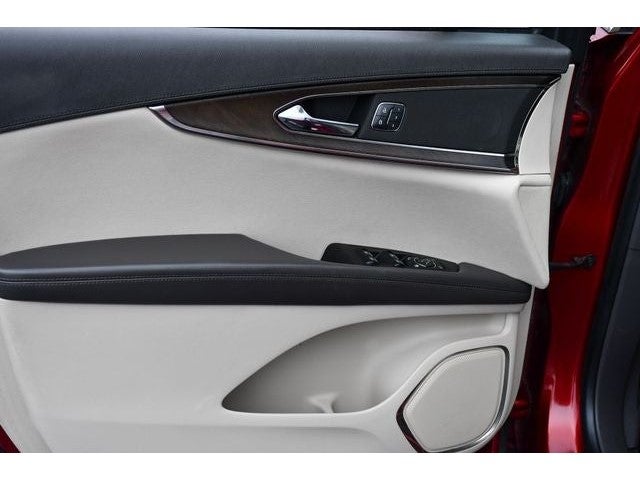 2019 Lincoln Nautilus Select