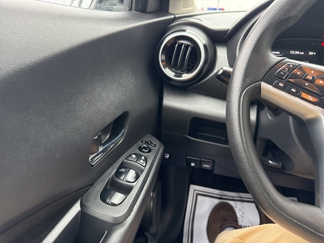 2022 Nissan Kicks SV