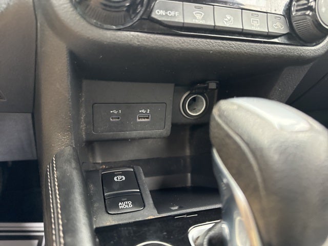 2022 Nissan Kicks SV