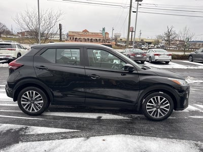 2022 Nissan Kicks SV