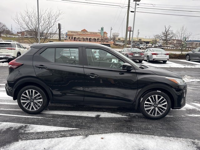 2022 Nissan Kicks SV