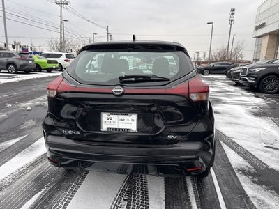 2022 Nissan Kicks SV