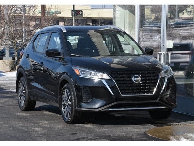2022 Nissan Kicks SV