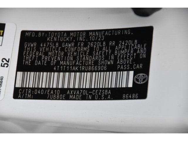 2024 Toyota Camry SE