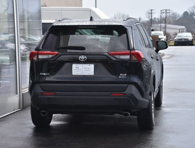 2025 Toyota RAV4 Hybrid XLE