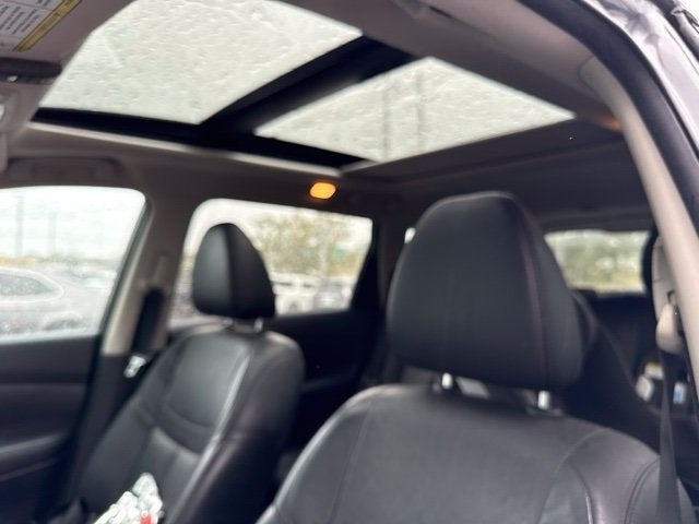 2015 Nissan Rogue Base