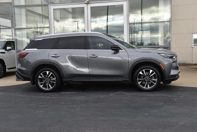 2023 INFINITI QX60 LUXE FWD
