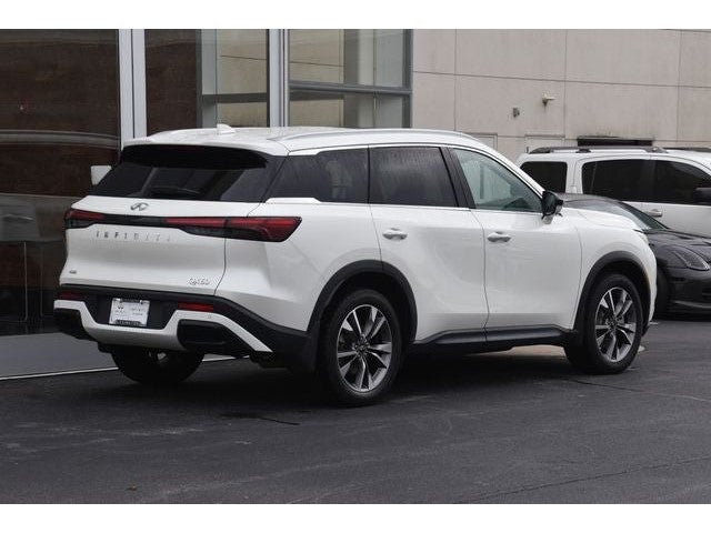 2023 INFINITI QX60 LUXE AWD