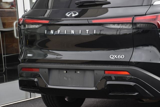 2023 INFINITI QX60 LUXE AWD
