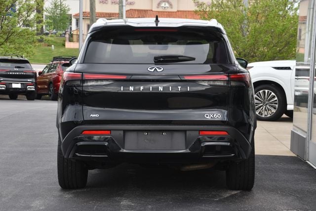 2023 INFINITI QX60 LUXE AWD