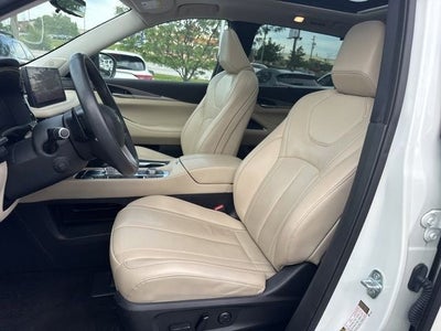 2023 INFINITI QX60 LUXE AWD