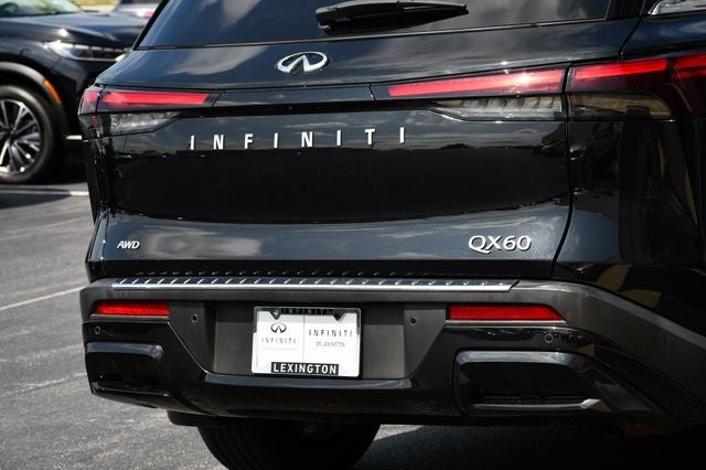 2023 INFINITI QX60 LUXE AWD