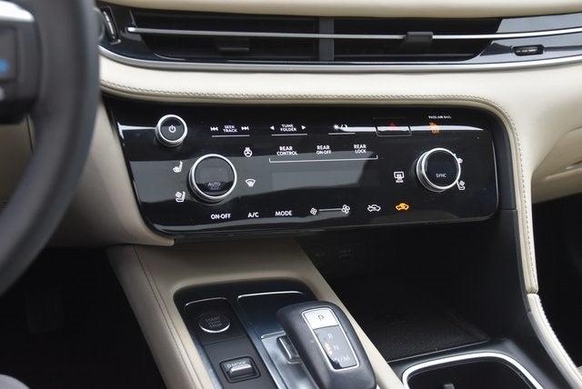 2023 INFINITI QX60 LUXE AWD