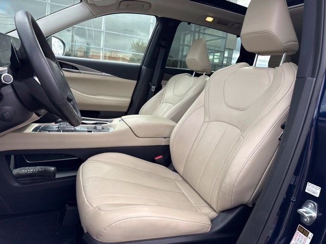 2023 INFINITI QX60 LUXE AWD