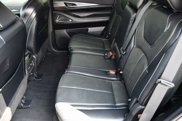 2023 INFINITI QX60 LUXE AWD