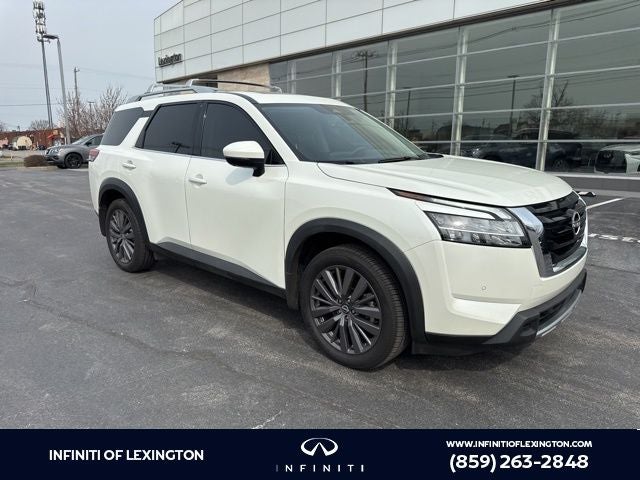 2023 Nissan Pathfinder SL