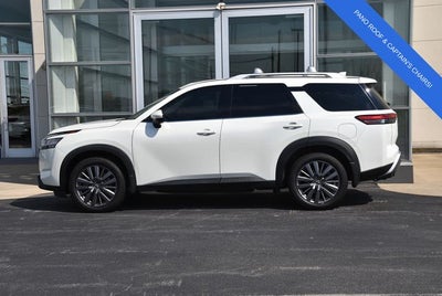 2023 Nissan Pathfinder SL