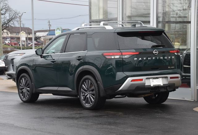 2023 Nissan Pathfinder SL