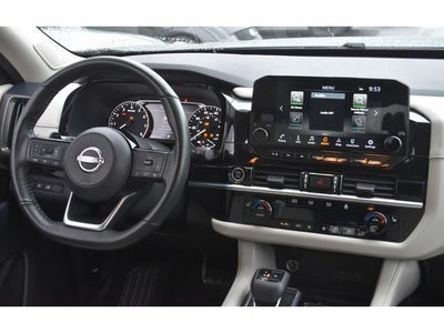 2023 Nissan Pathfinder SL