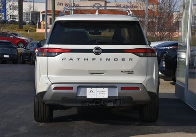 2023 Nissan Pathfinder Platinum