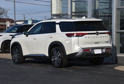 2023 Nissan Pathfinder Platinum