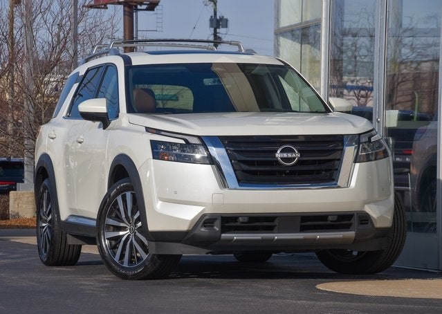 2023 Nissan Pathfinder Platinum