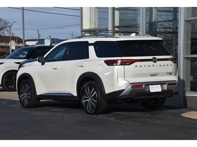 2023 Nissan Pathfinder Platinum