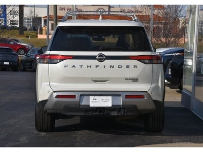 2023 Nissan Pathfinder Platinum