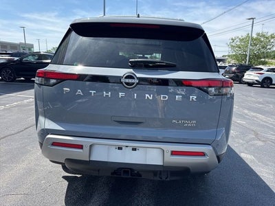 2025 Nissan Pathfinder Platinum