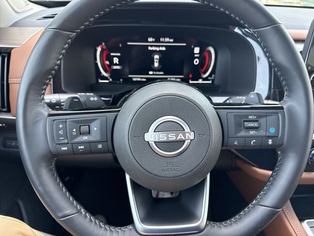 2025 Nissan Pathfinder Platinum